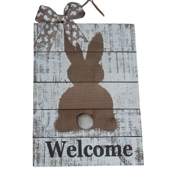 Easter wooden Welcome Bunny door hanger with bunny bow - Picture 1 of 3